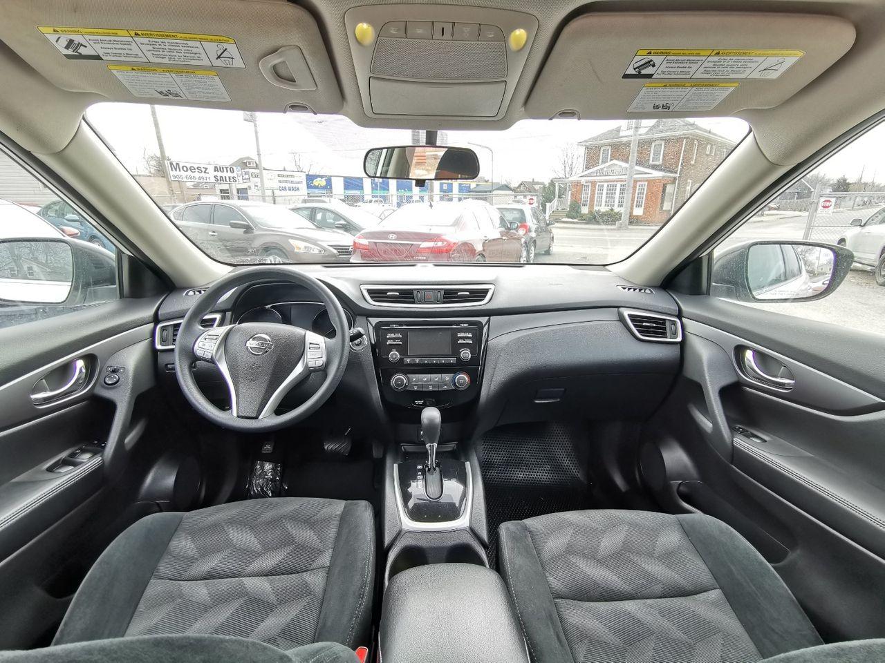 2016 Nissan Rogue SV-1