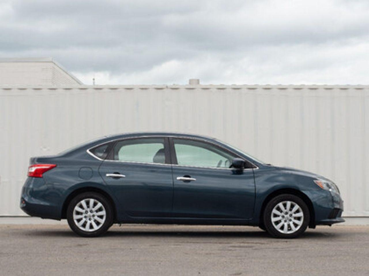 2016 Nissan Sentra S-2