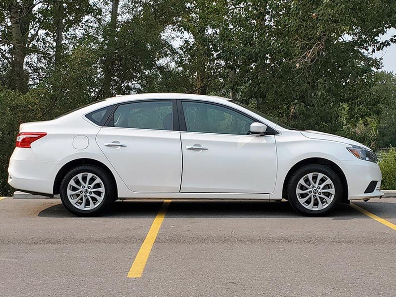 2016 Nissan Sentra S-4
