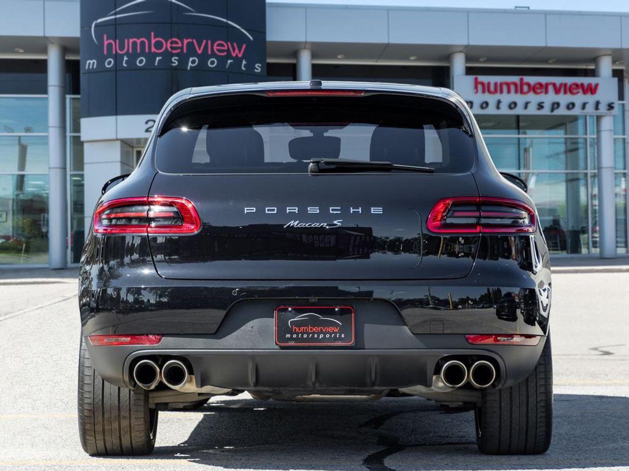 2016 Porsche Macan S-4