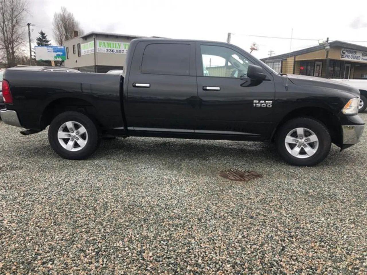 2016 Ram 1500 SLT-3