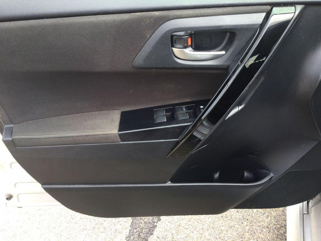 2016 Scion iM Base-3