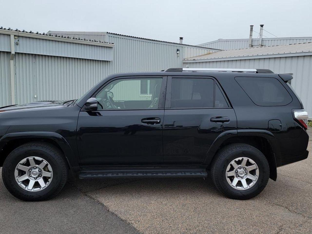 2016 Toyota 4Runner Limited-1