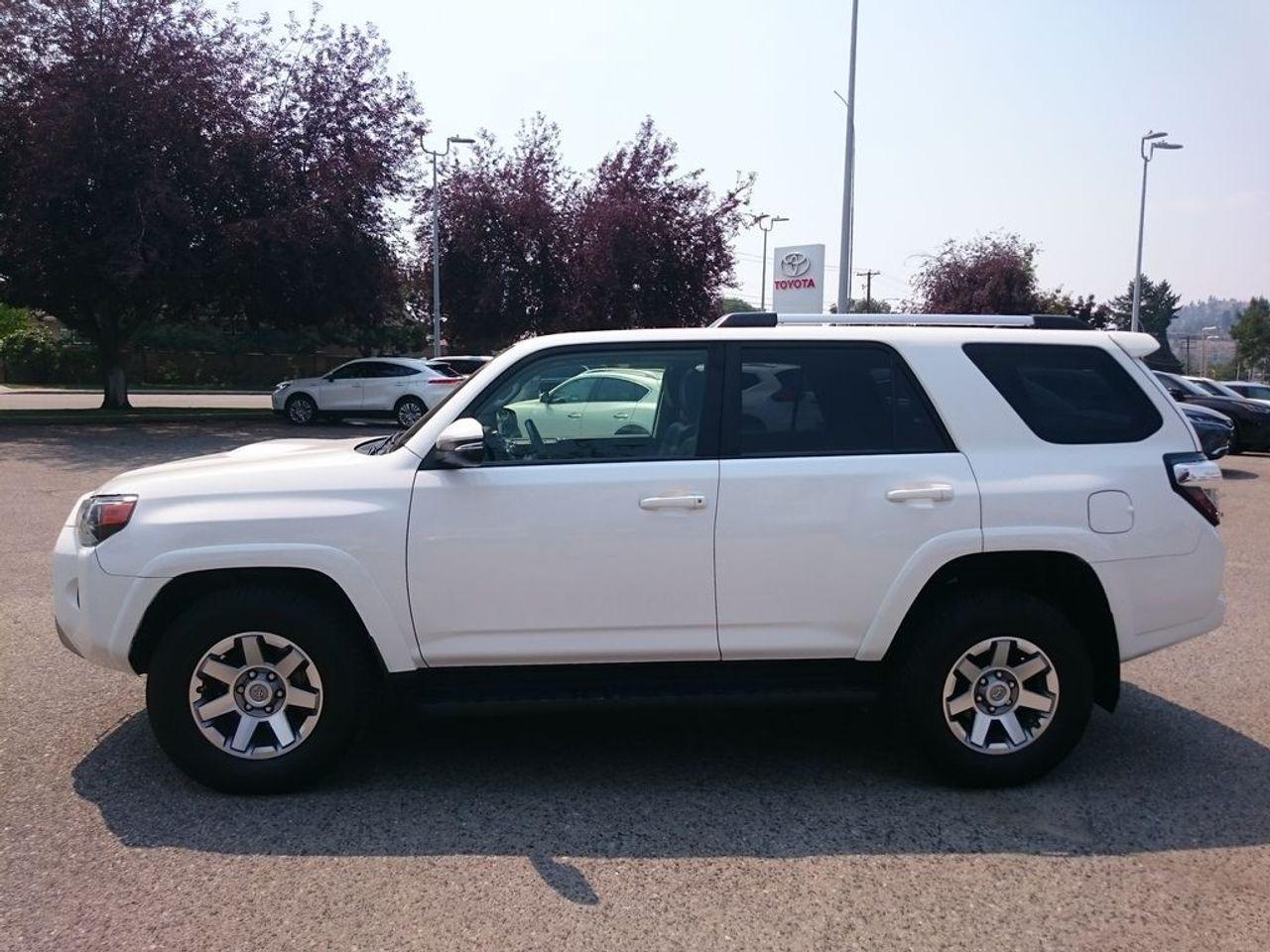 2016 Toyota 4Runner SR5-2
