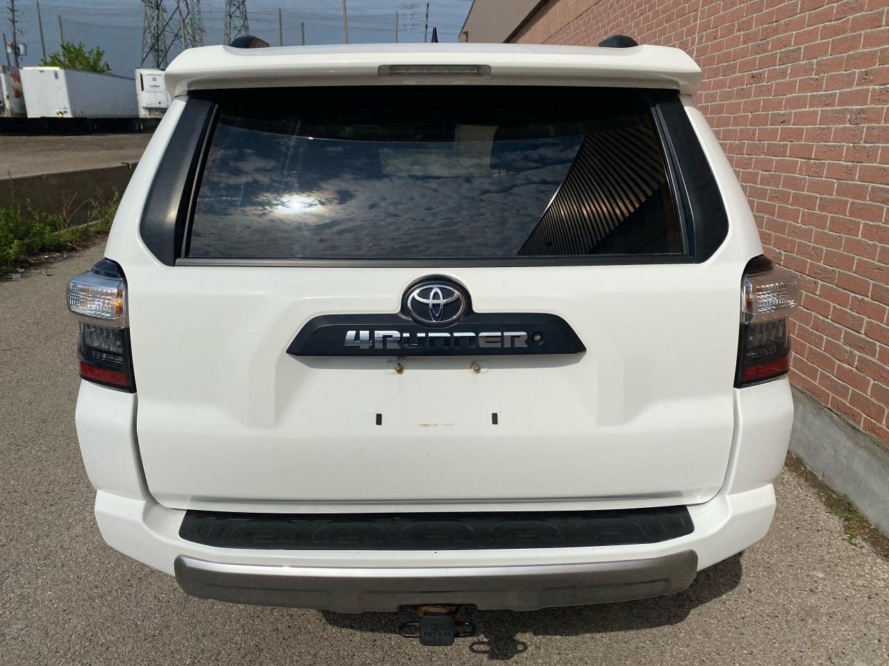 2016 Toyota 4Runner SR5-3
