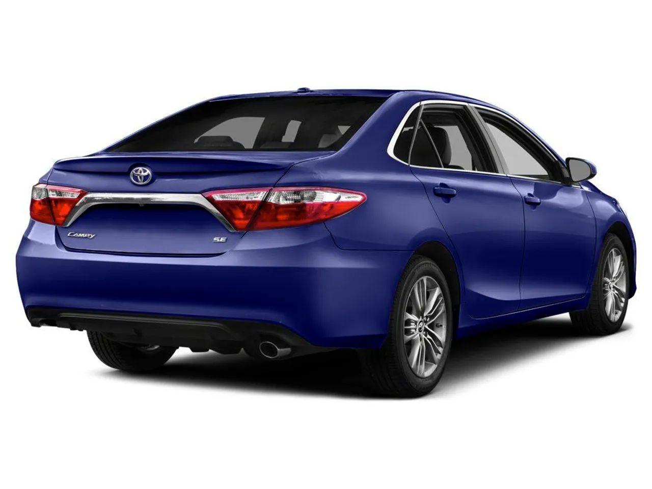 2016 Toyota Camry SE-2