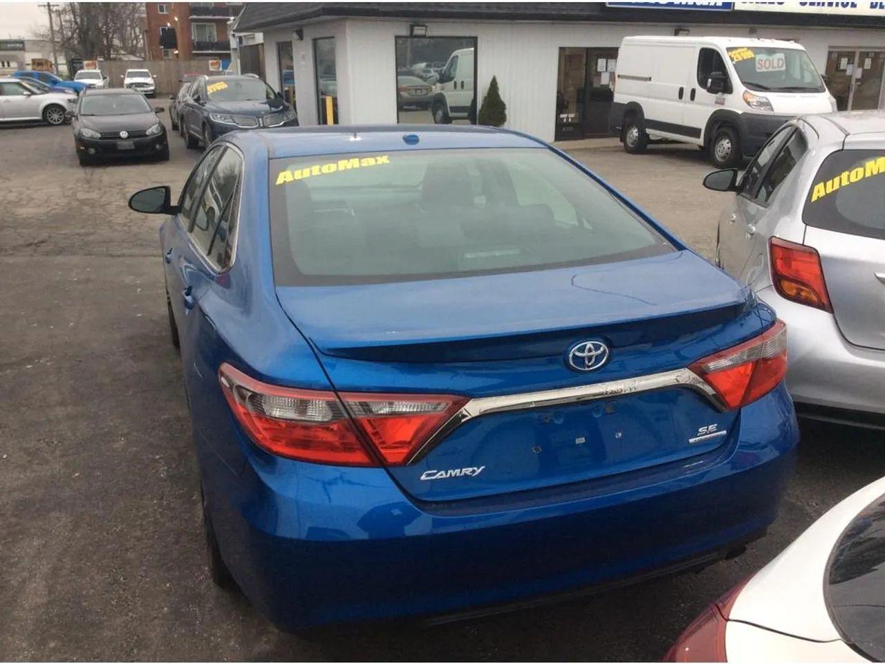 2016 Toyota Camry SE-4