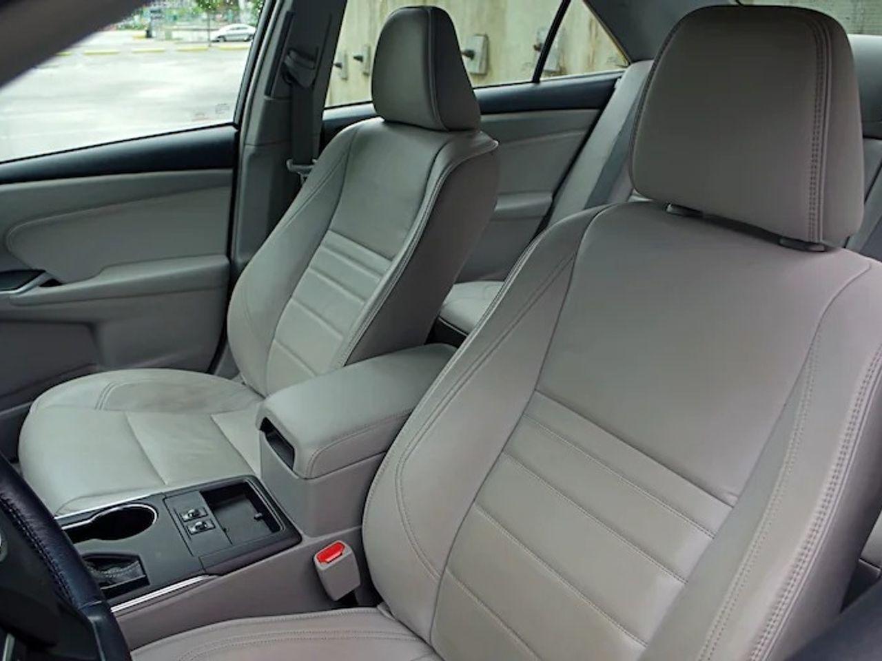 2016 Toyota Camry XLE-4