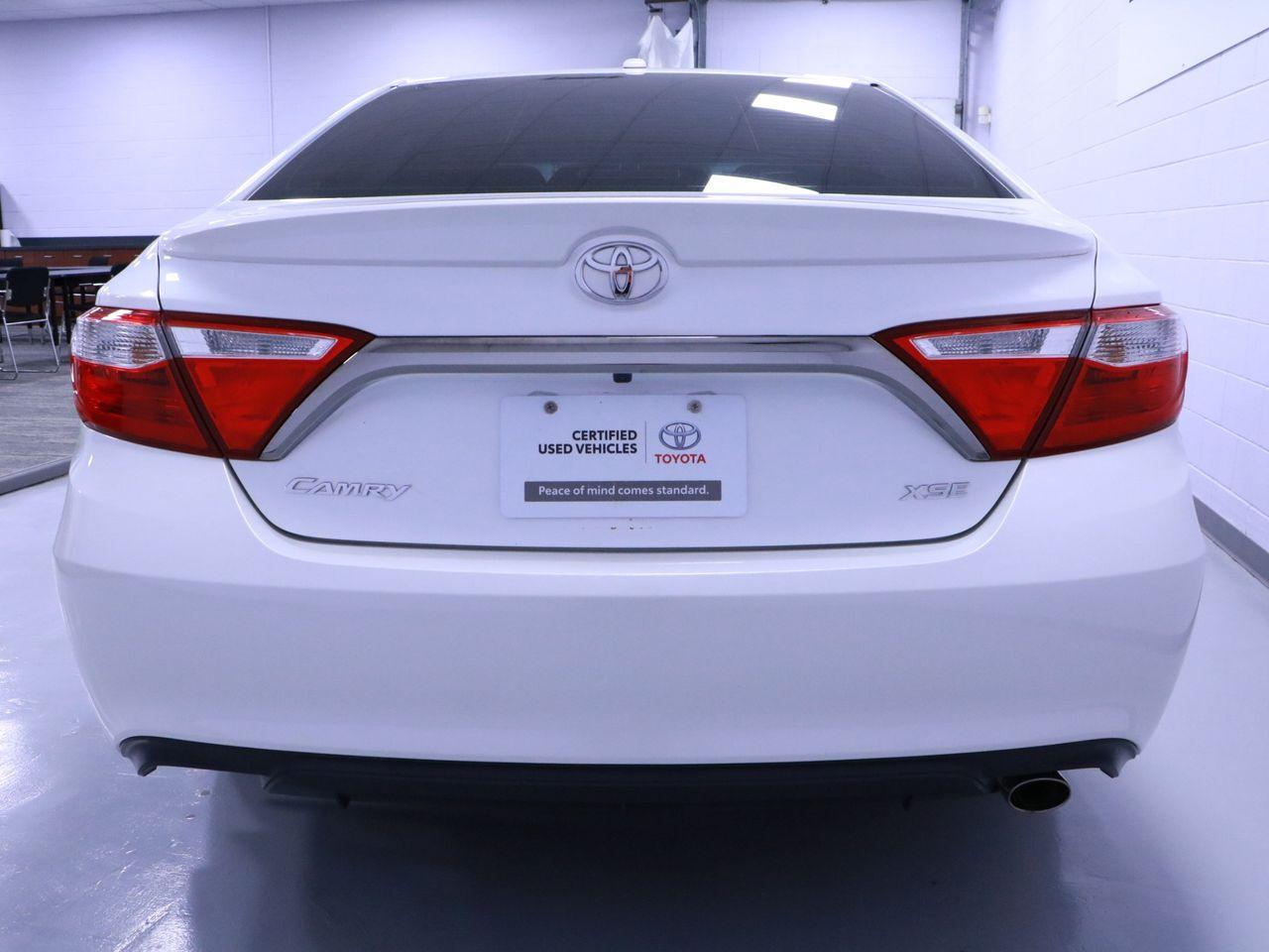 2016 Toyota Camry XSE-3