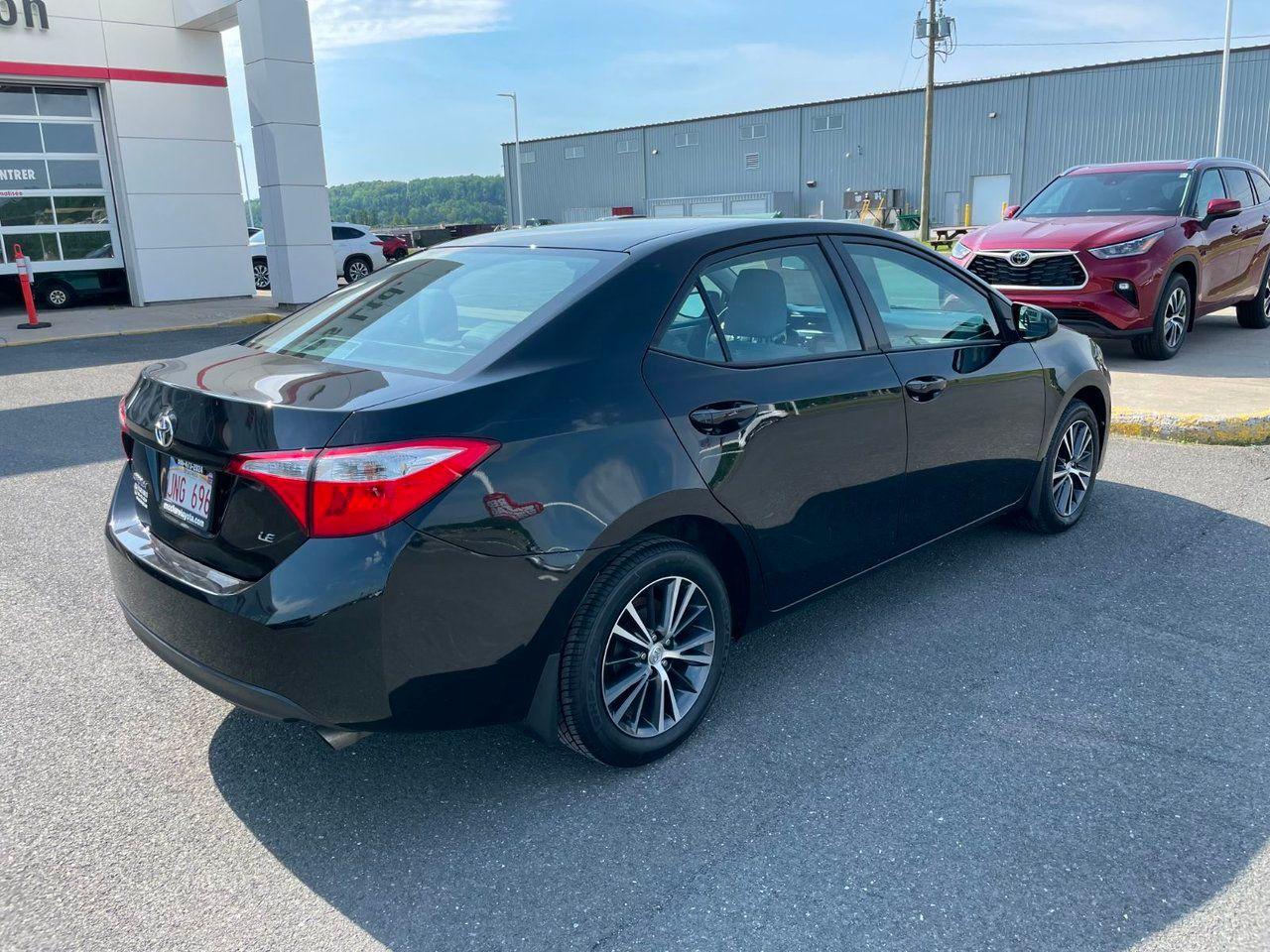 2016 Toyota Corolla LE-3