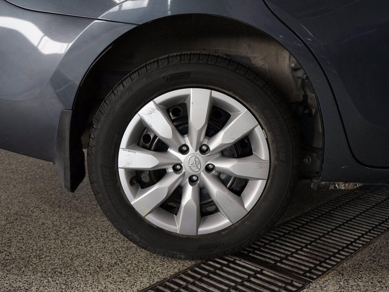2016 Toyota Corolla LE-4