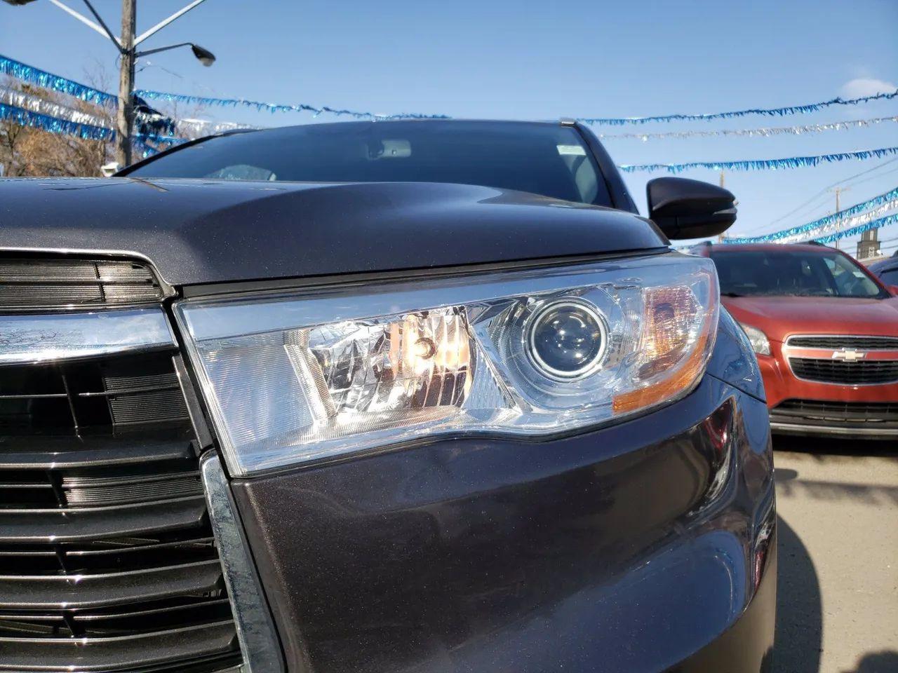 2016 Toyota Highlander XLE-4