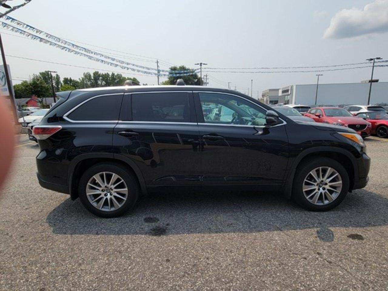 2016 Toyota Highlander XLE-3