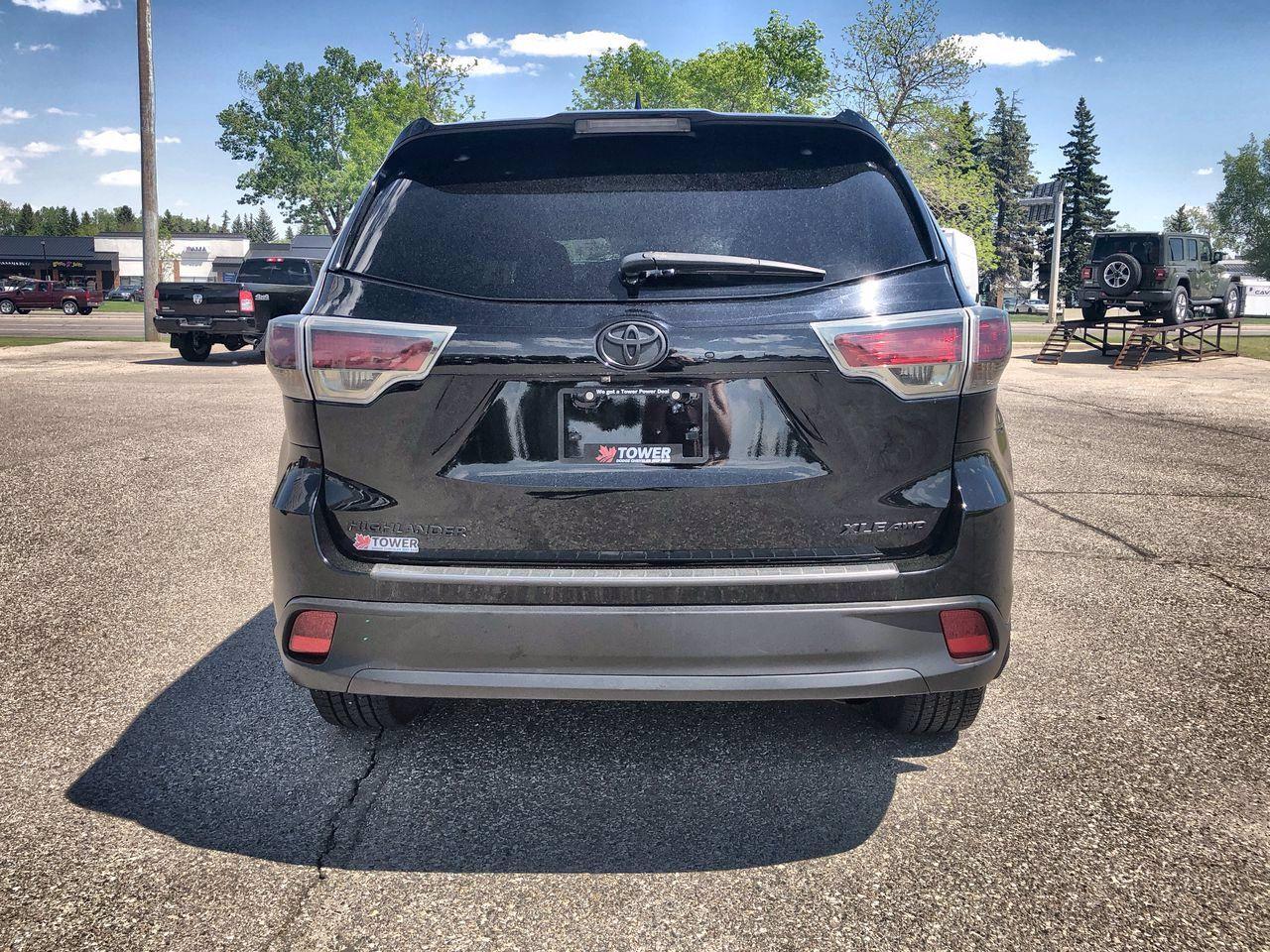 2016 Toyota Highlander XLE-4