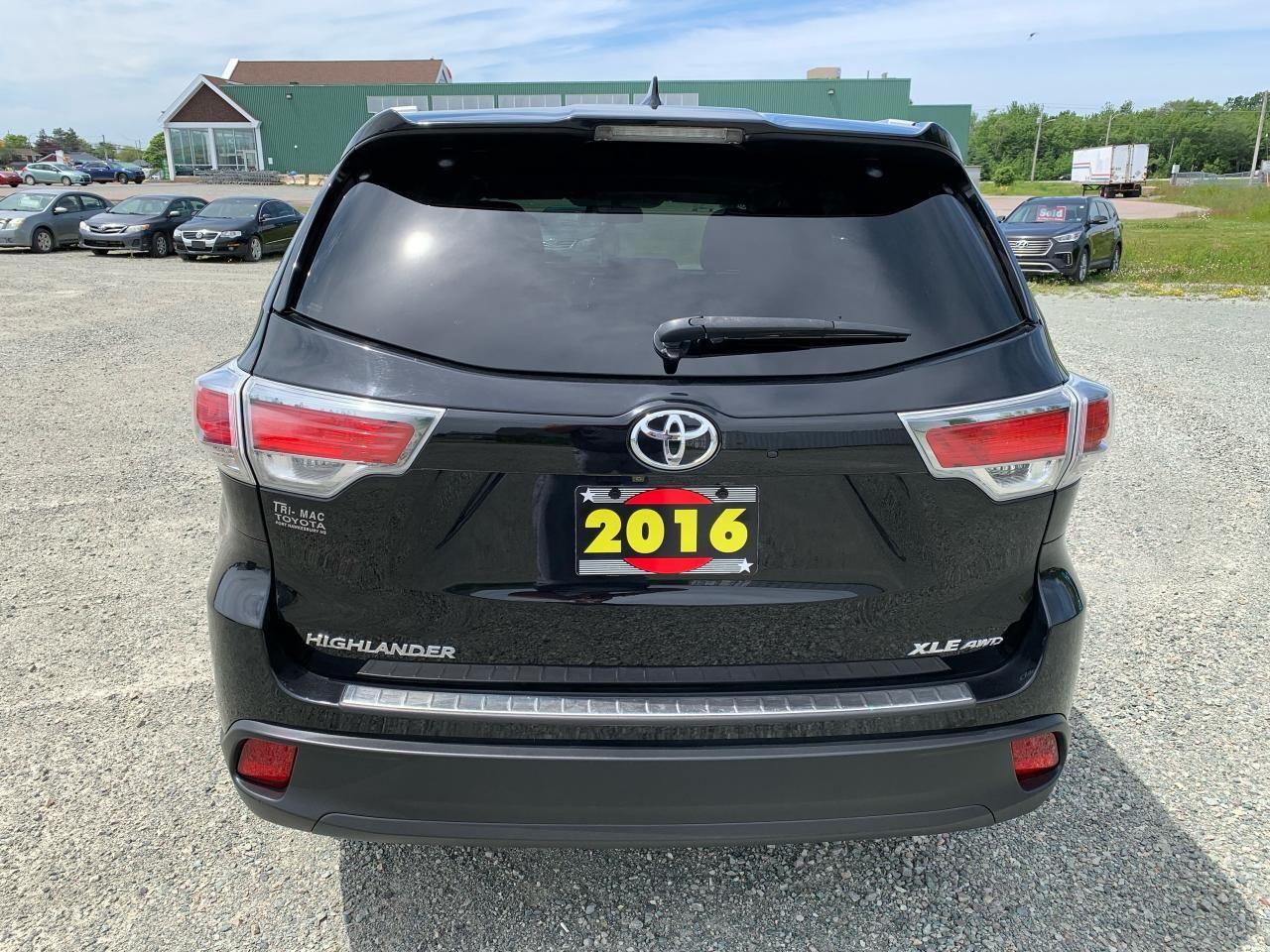 2016 Toyota Highlander XLE-3