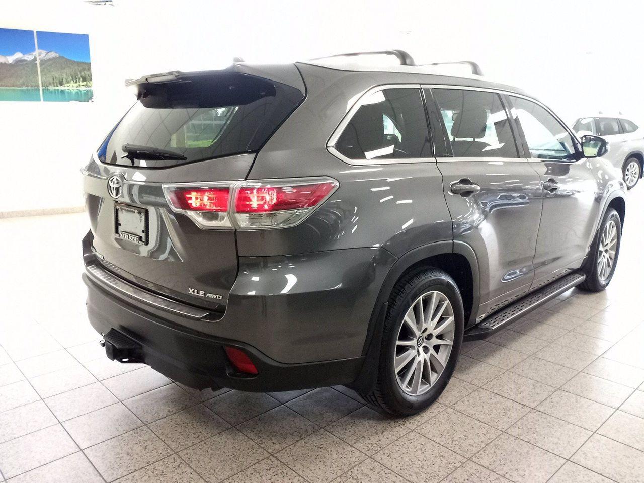 2016 Toyota Highlander XLE-3
