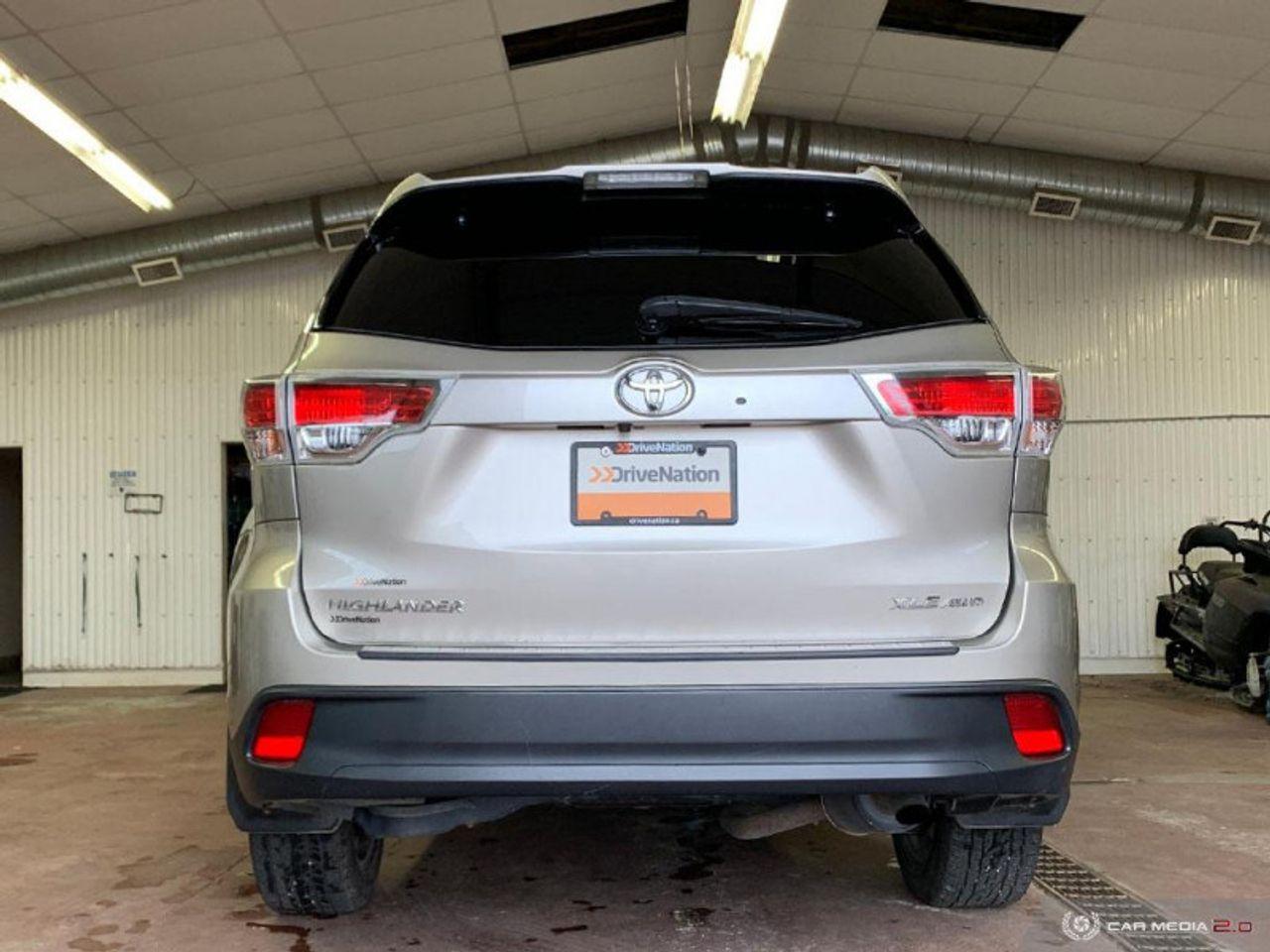 2016 Toyota Highlander XLE-4