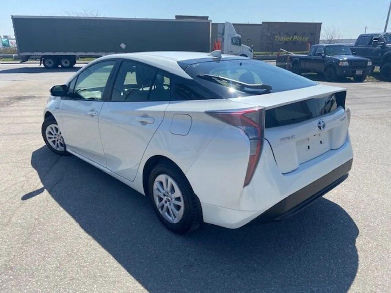 2016 Toyota Prius Two-2