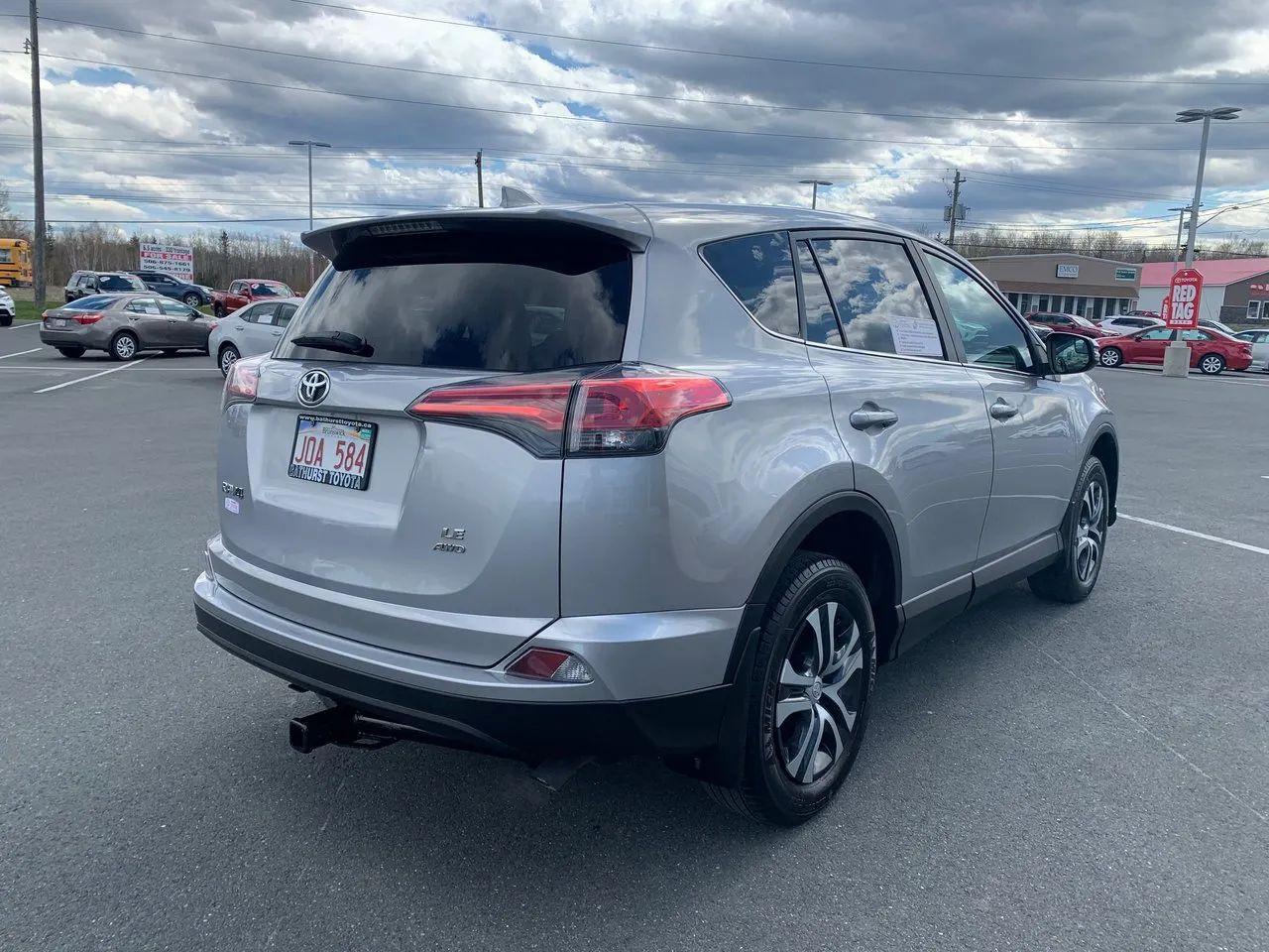 2016 Toyota RAV4 LE-3