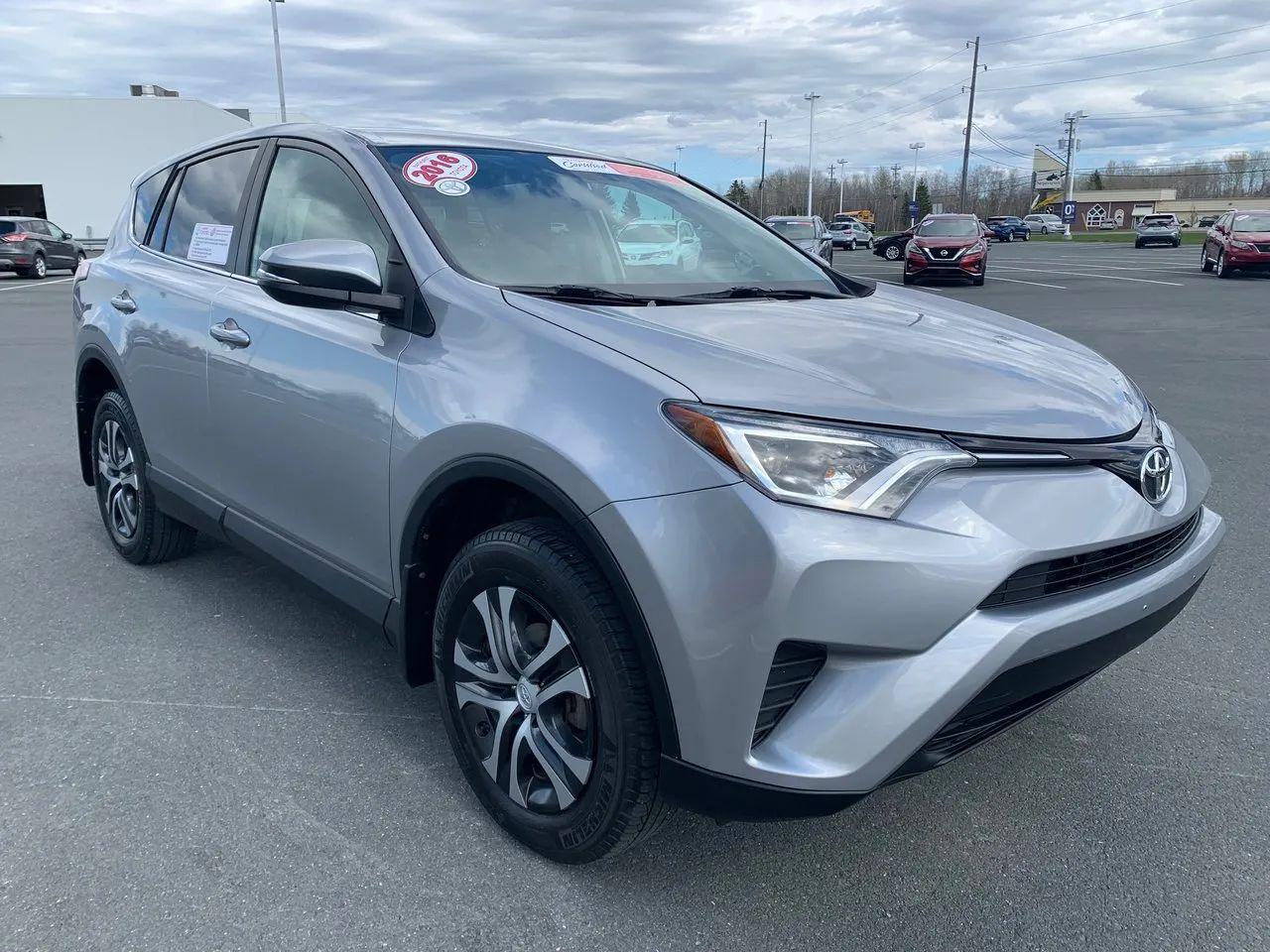 2016 Toyota RAV4 LE-4