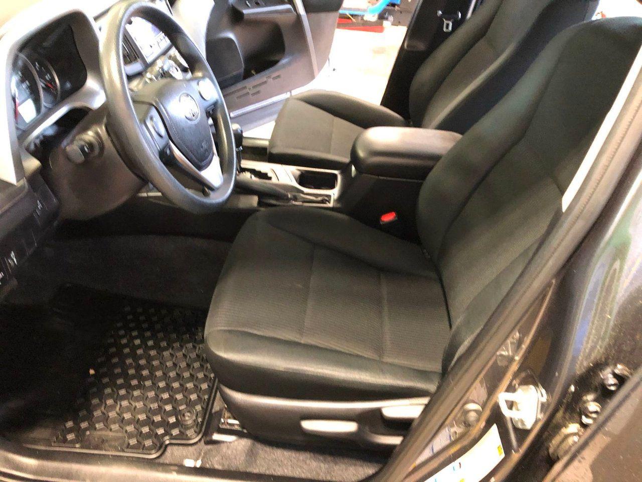 2016 Toyota RAV4 LE-3