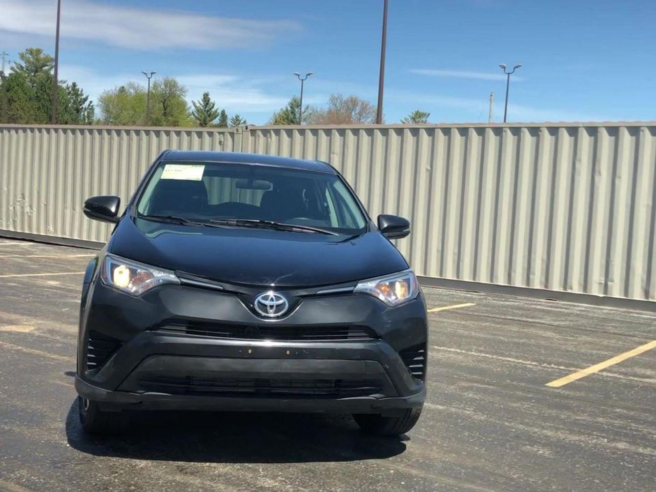 2016 Toyota RAV4 LE-2