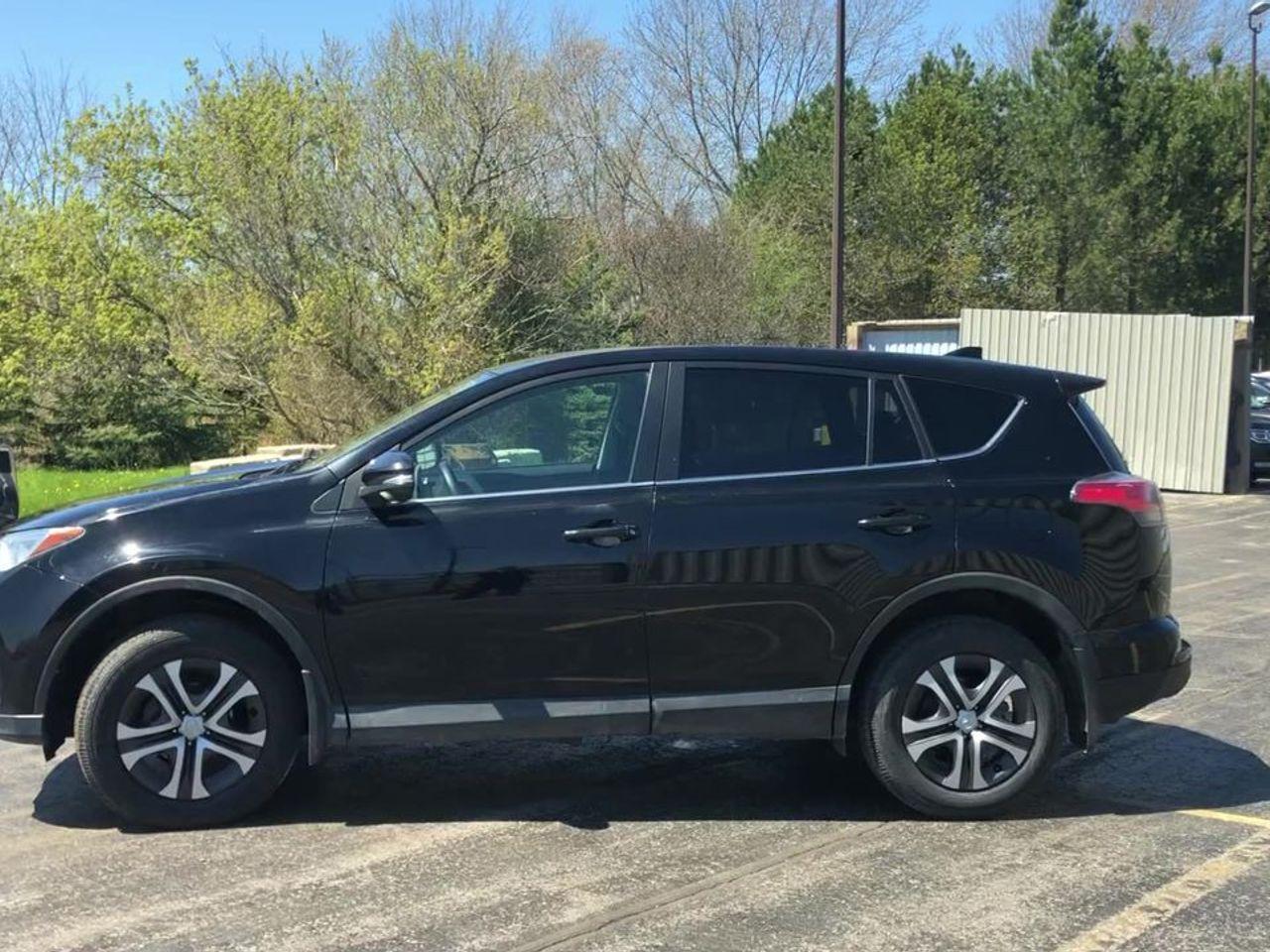 2016 Toyota RAV4 LE-4