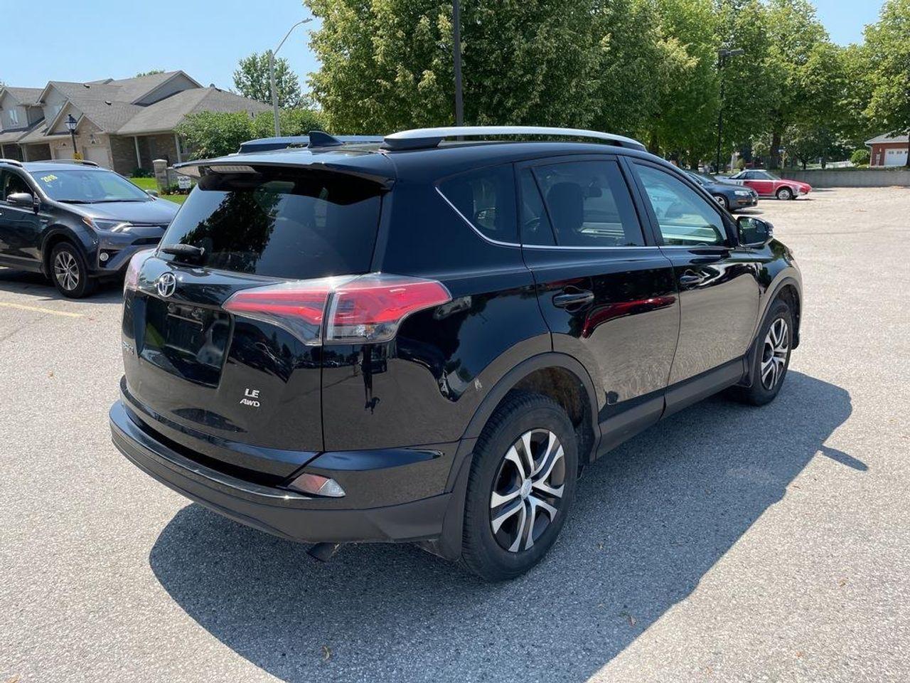 2016 Toyota RAV4 LE-2
