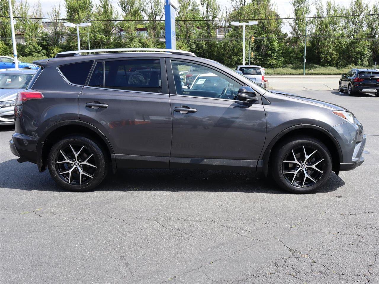 2016 Toyota RAV4 LE-3