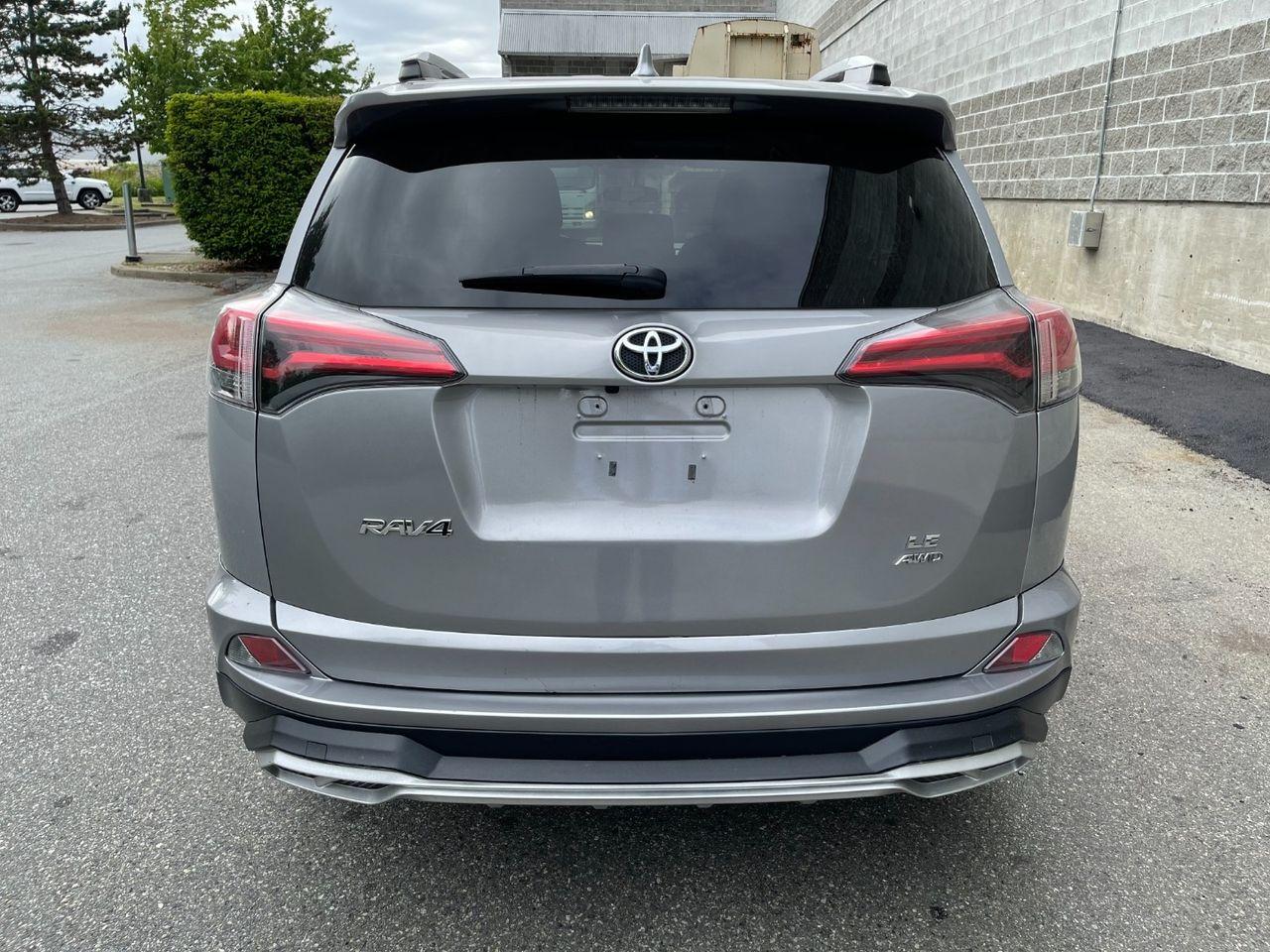 2016 Toyota RAV4 LE-4