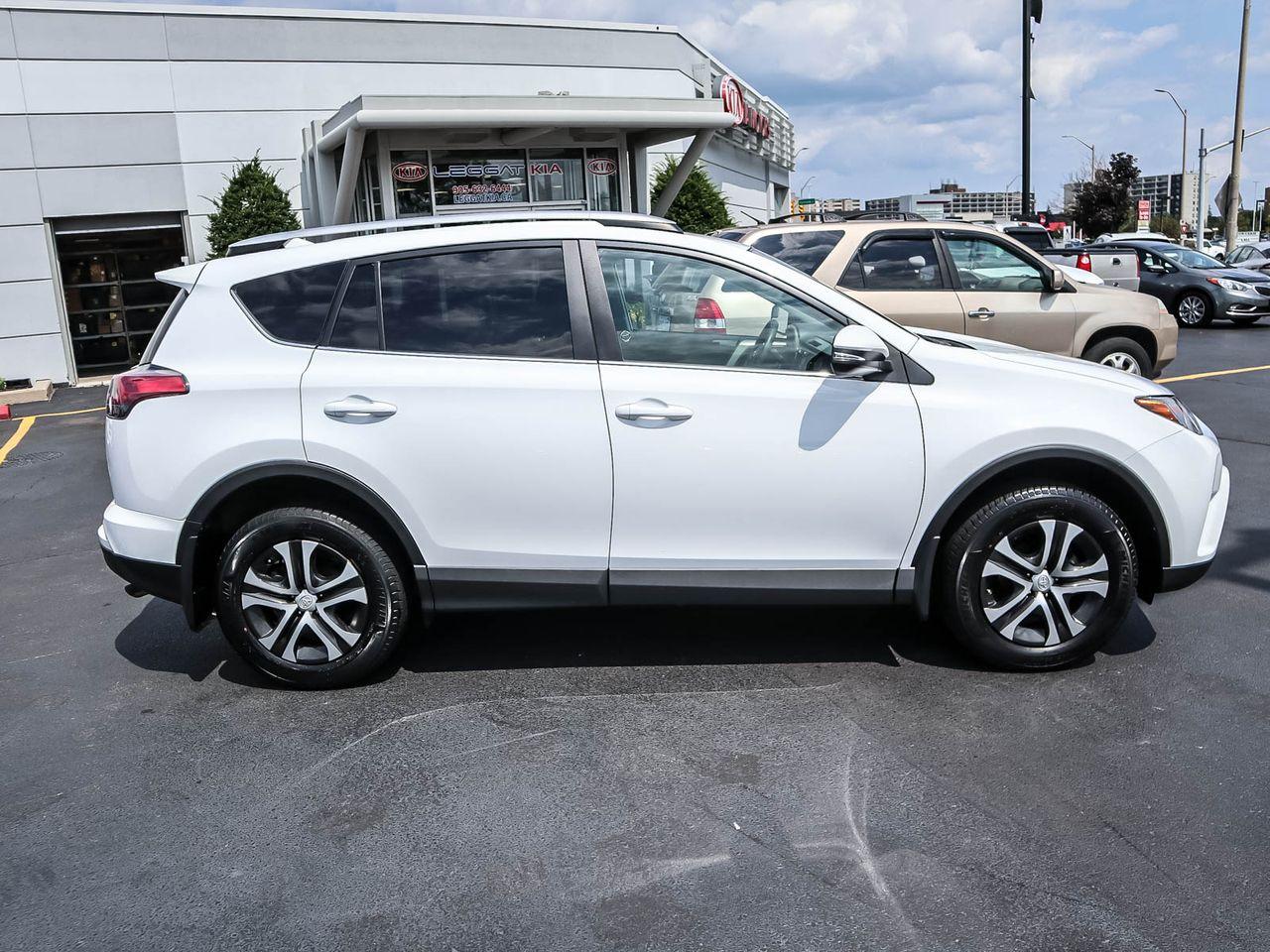 2016 Toyota RAV4 LE-2