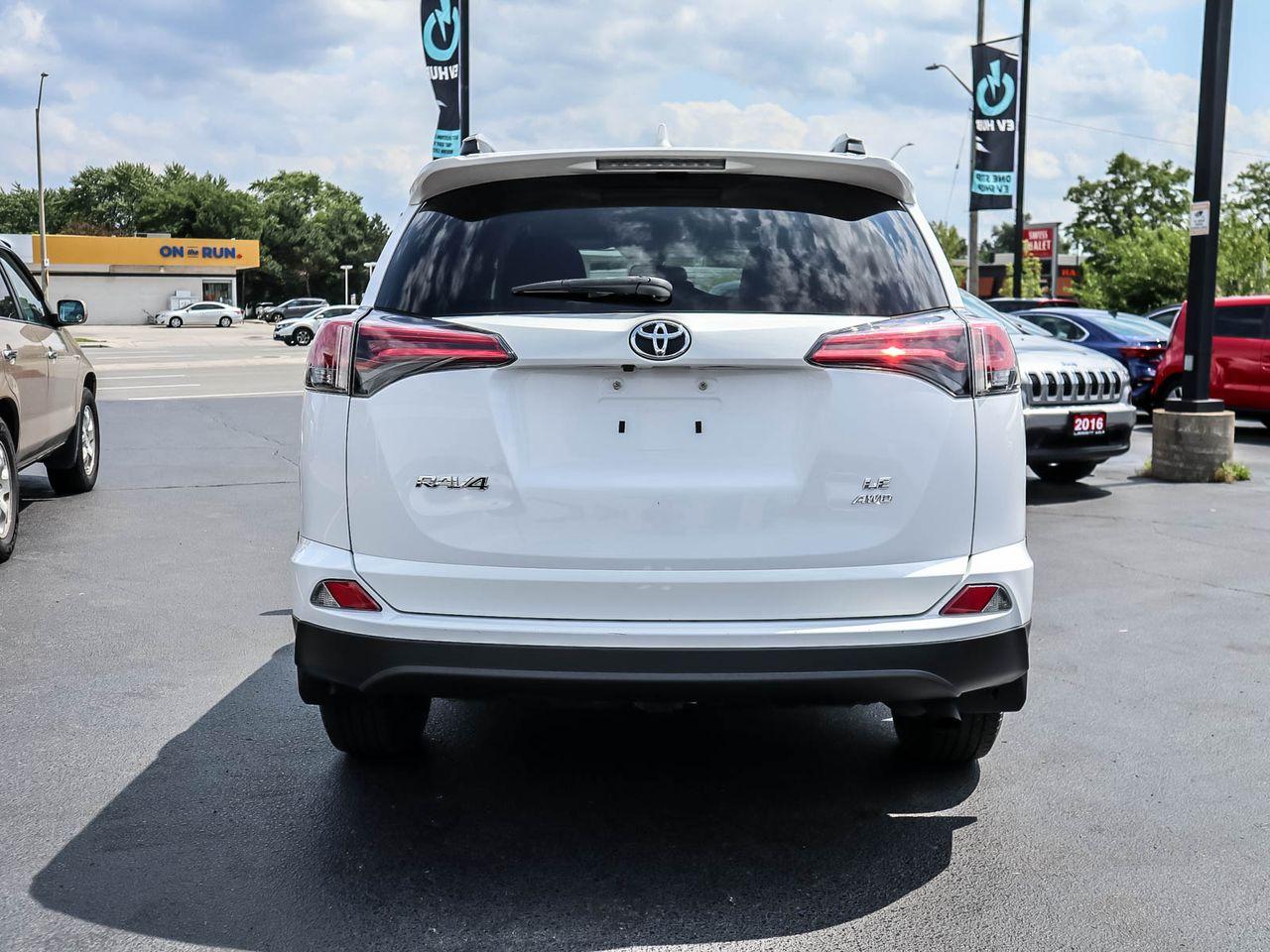 2016 Toyota RAV4 LE-3