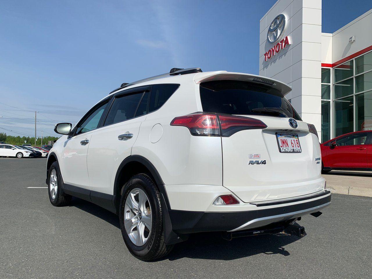 2016 Toyota RAV4 Limited-3