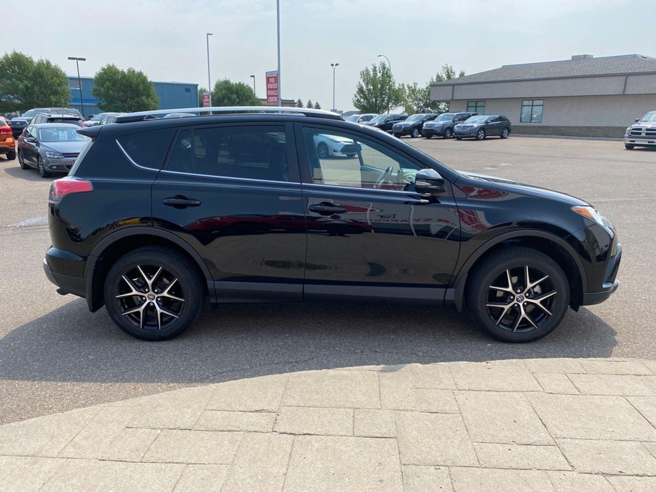 2016 Toyota RAV4 SE-4