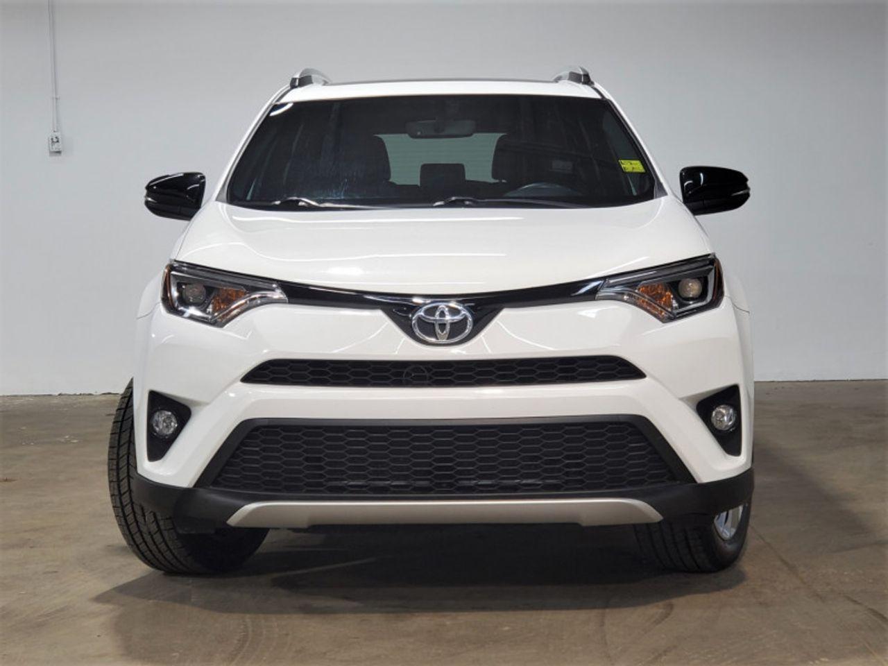 2016 Toyota RAV4 SE-1