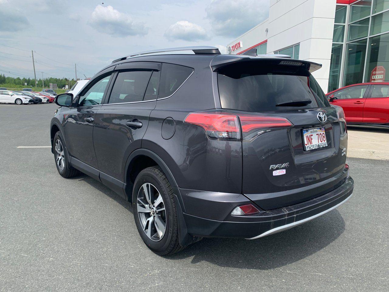 2016 Toyota RAV4 XLE-4