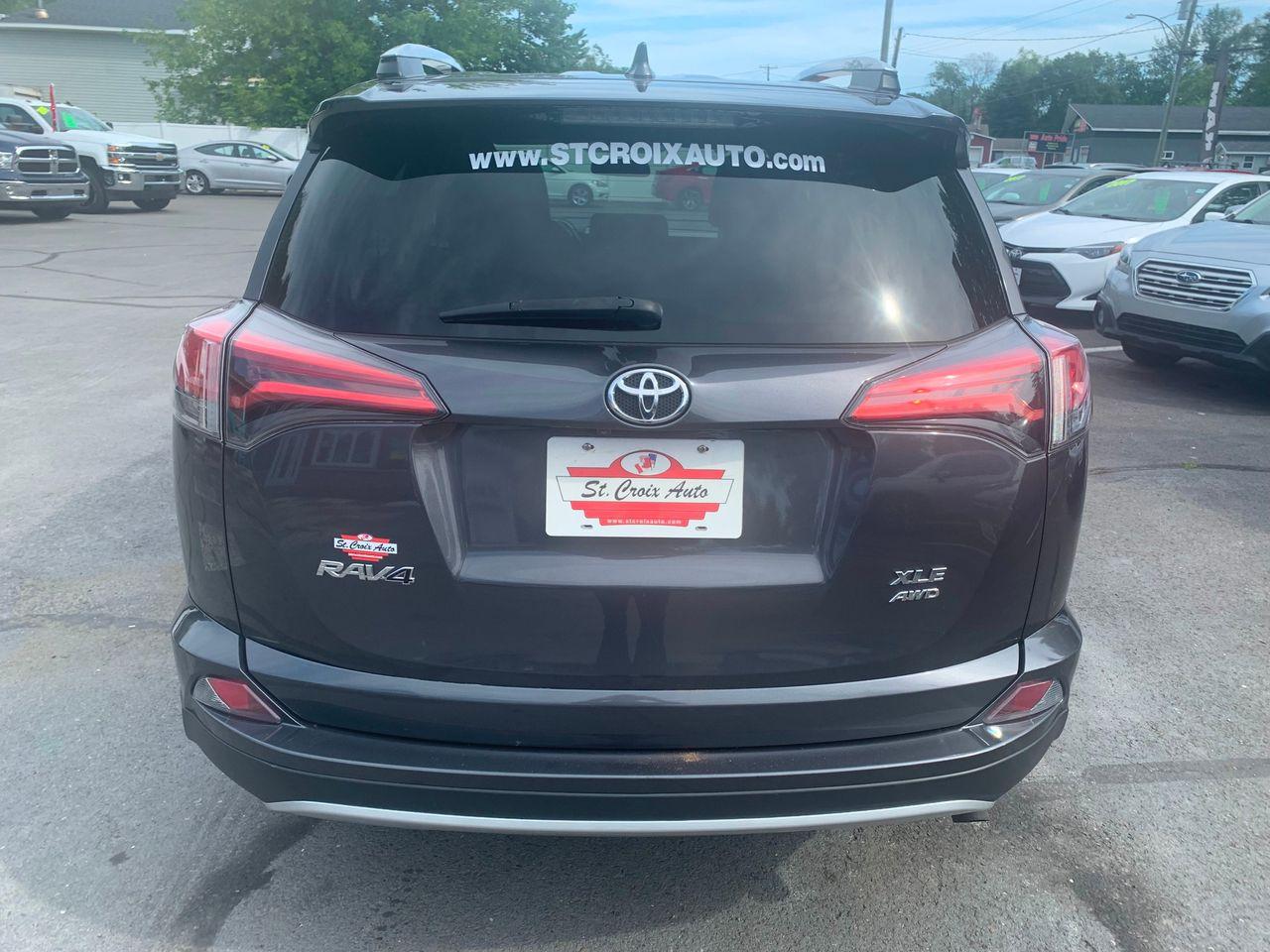 2016 Toyota RAV4 XLE-4