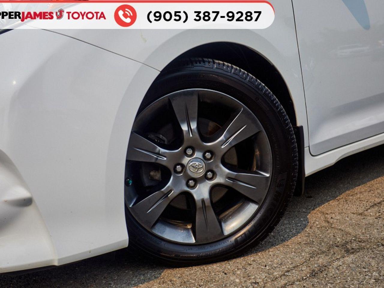 2016 Toyota Sienna SE-2