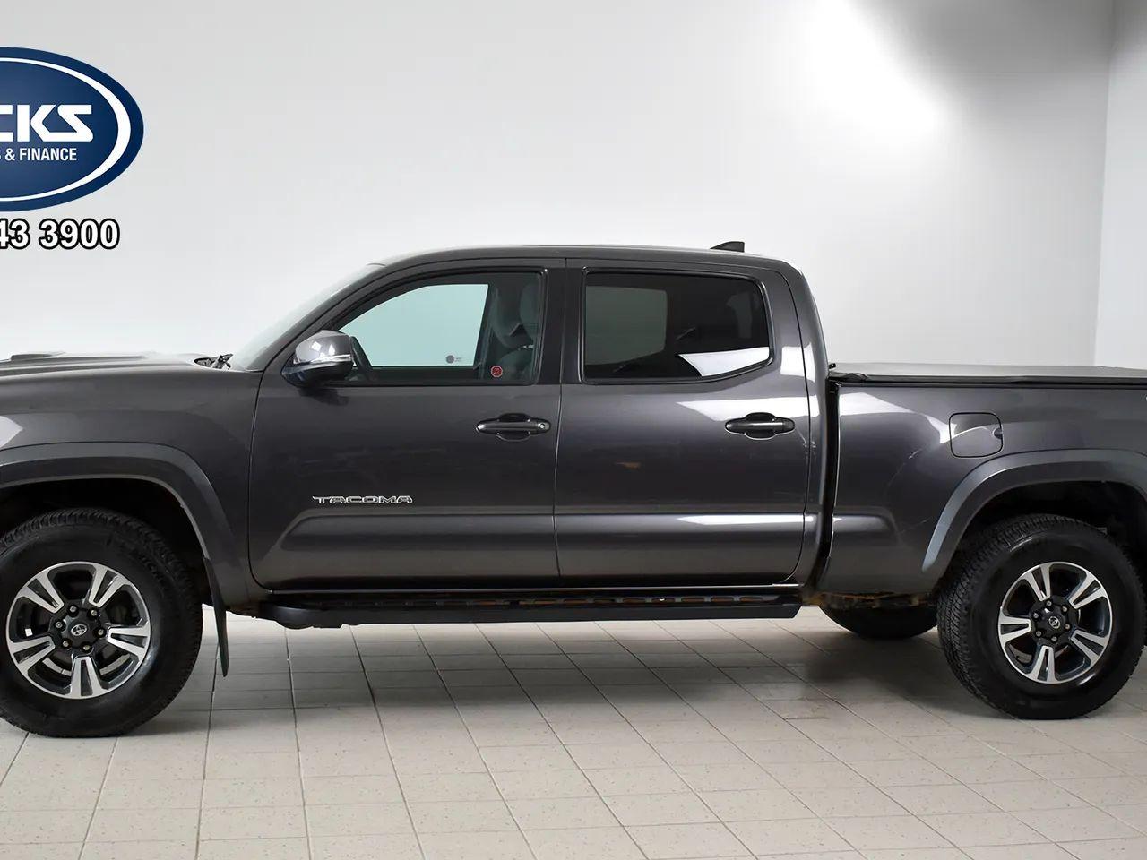 2016 Toyota Tacoma SR5-2