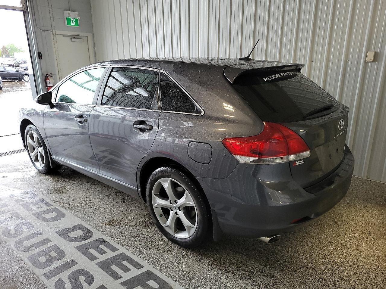 2016 Toyota Venza Limited-2