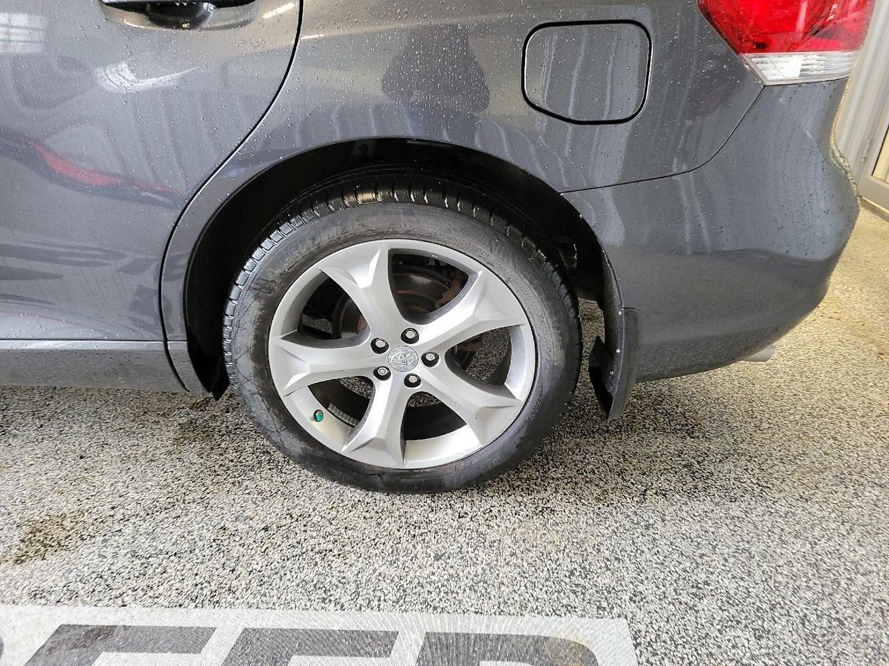 2016 Toyota Venza Limited-3