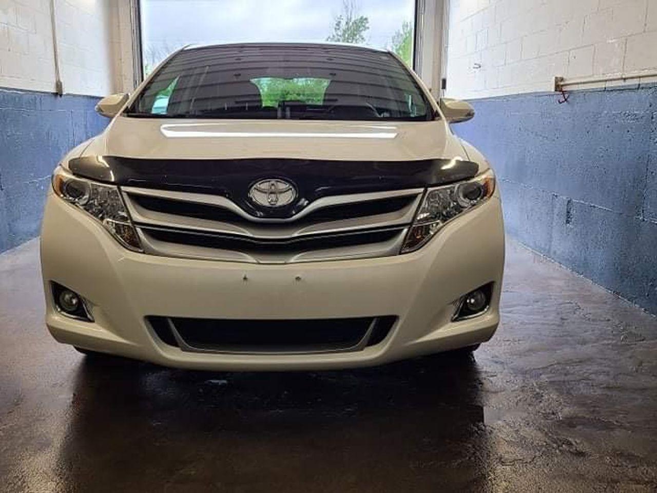 2016 Toyota Venza Limited-0