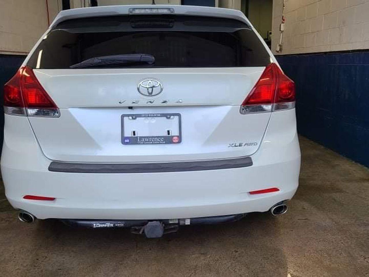 2016 Toyota Venza Limited-3