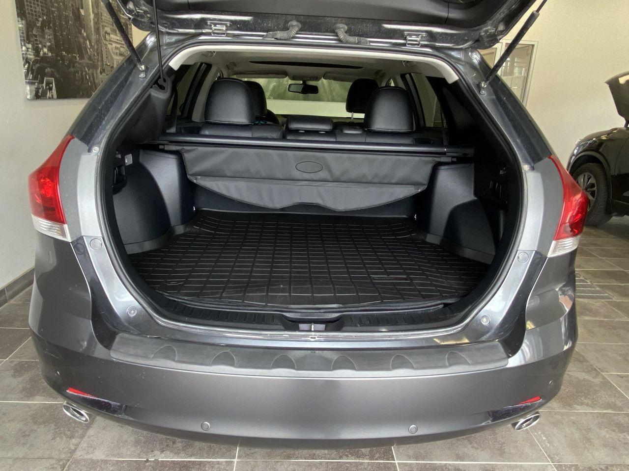 2016 Toyota Venza XLE-4