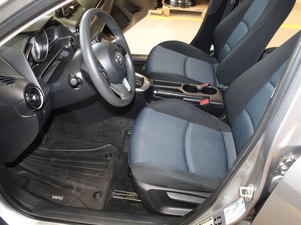 2016 Toyota Yaris Base-3