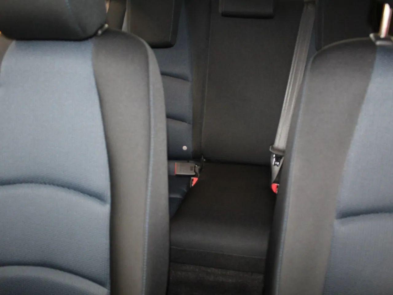 2016 Toyota Yaris Base-4
