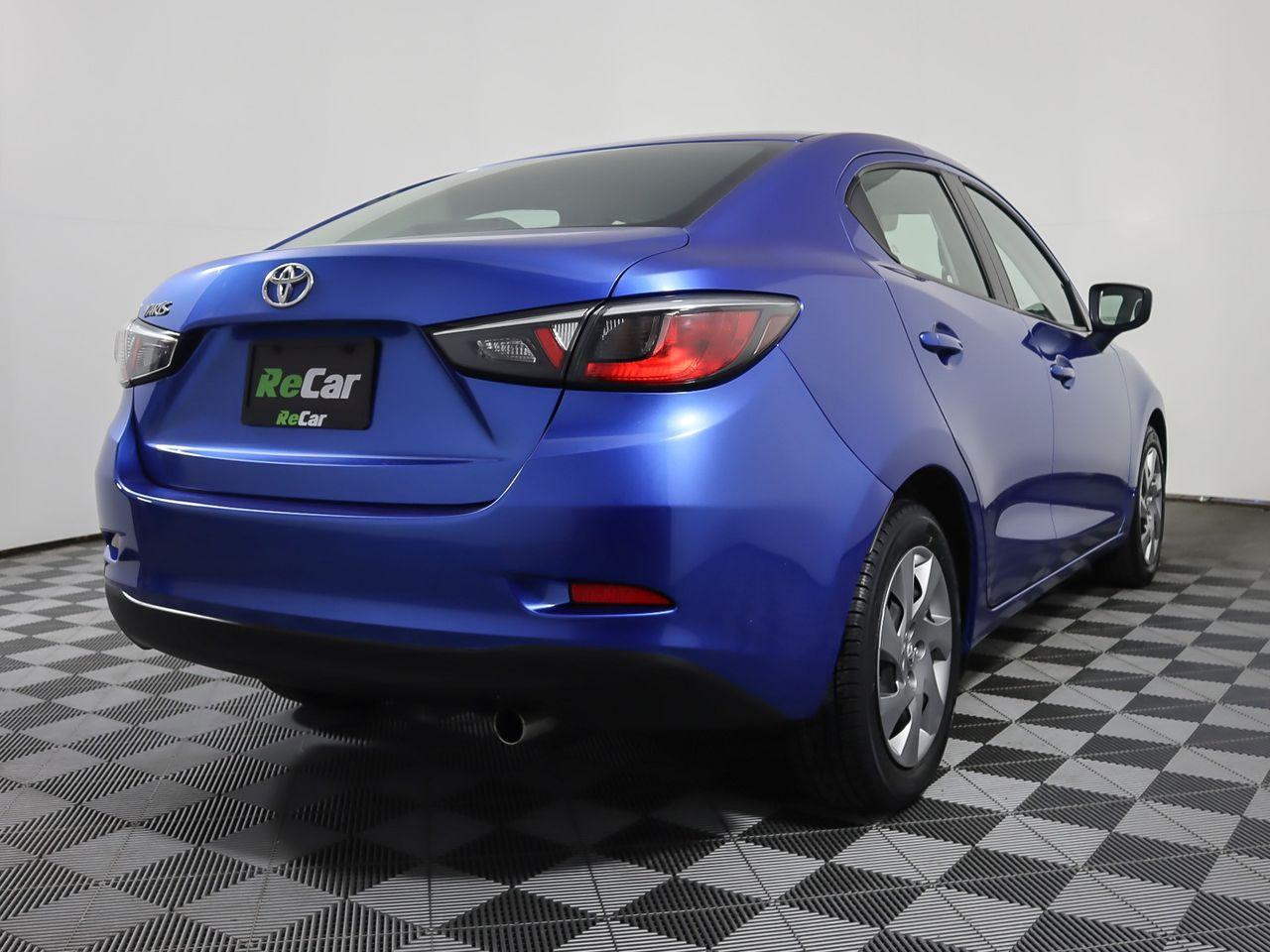 2016 Toyota Yaris L-4