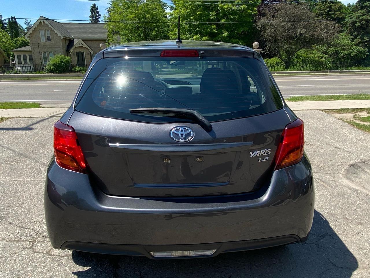 2016 Toyota Yaris LE-2