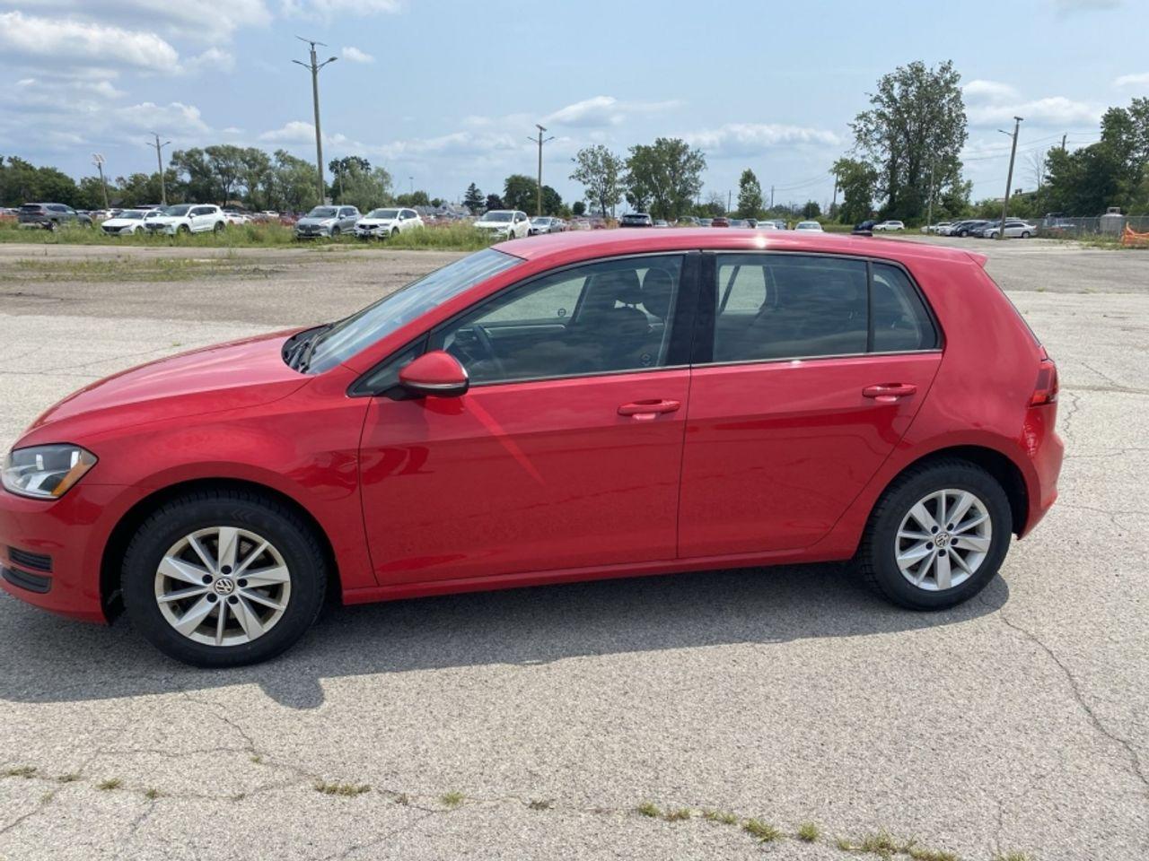 2016 Volkswagen Golf 1.8T S-2