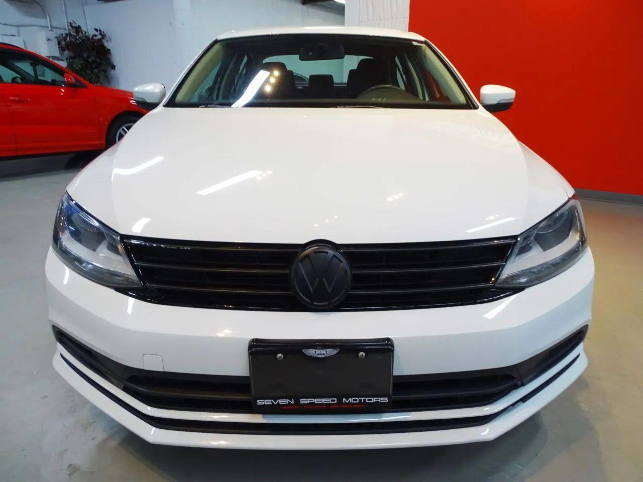 2016 Volkswagen Jetta Trendline-1